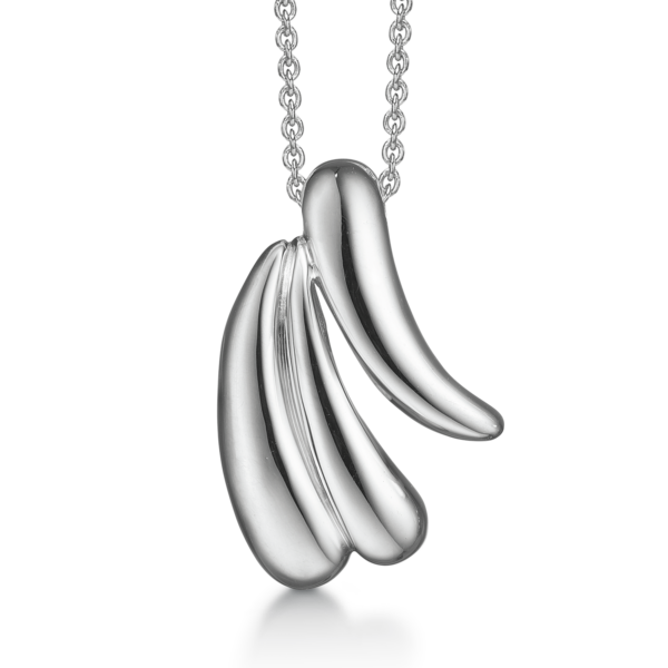 Silberkette mit rhodinierten Schleifen. Die Kette ist 42-45 cm lang.