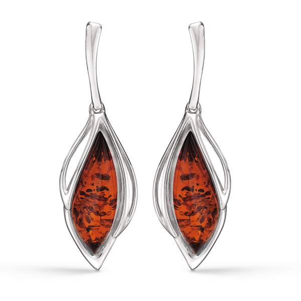 Bernsteinohrringe aus Silber mit Bernsteinblatt. 20 x 10 mm.