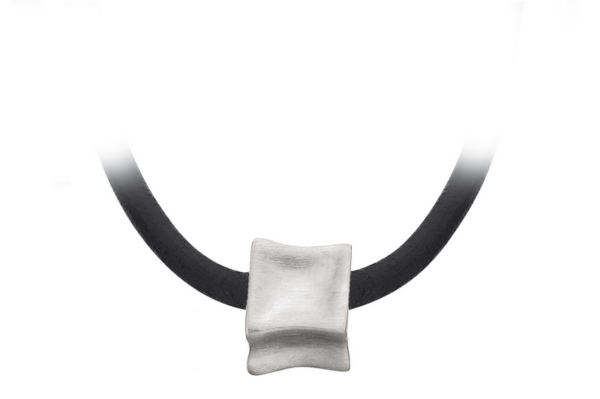 Stahlcollier quadratisch mittig matt bedruckt