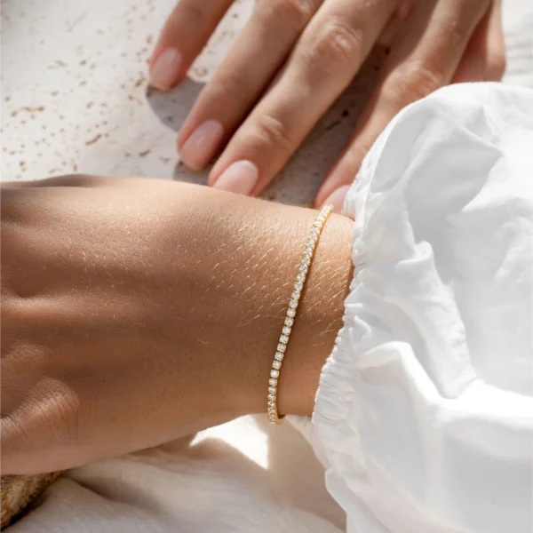 Wasserfestes Tennisarmband aus Stahl